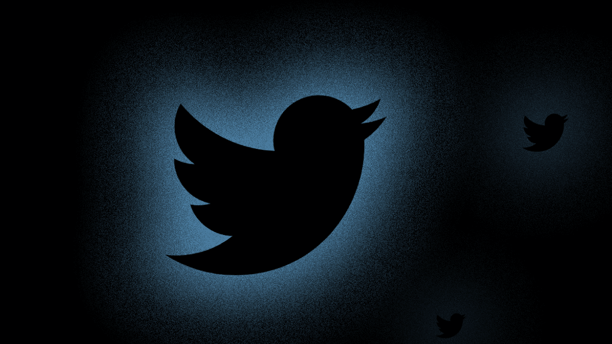 Exploring Twitter: A New Platform for Real-Time Messaging and Social Interaction